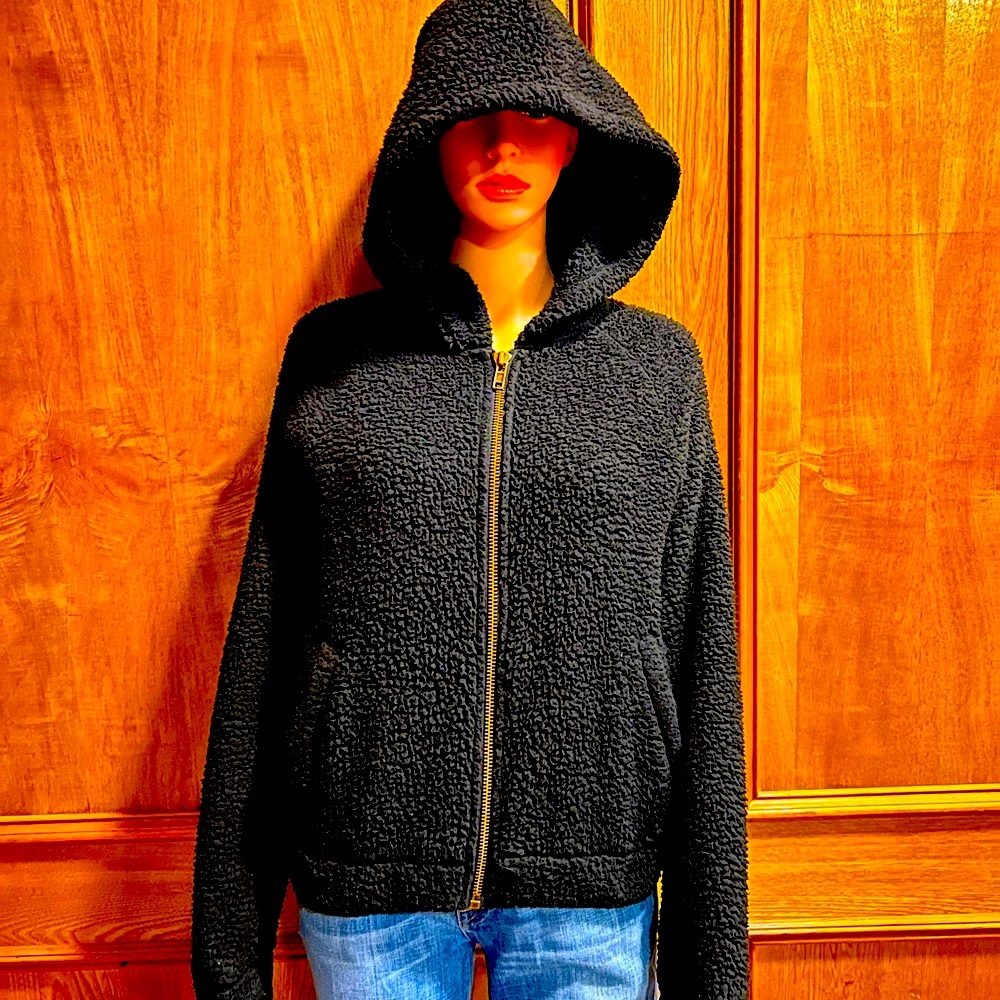 Billabong super fluffy fleece? black zip hoodie with elastic